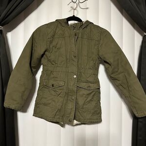 So olive green winter girls jacket, non detachable hoodie